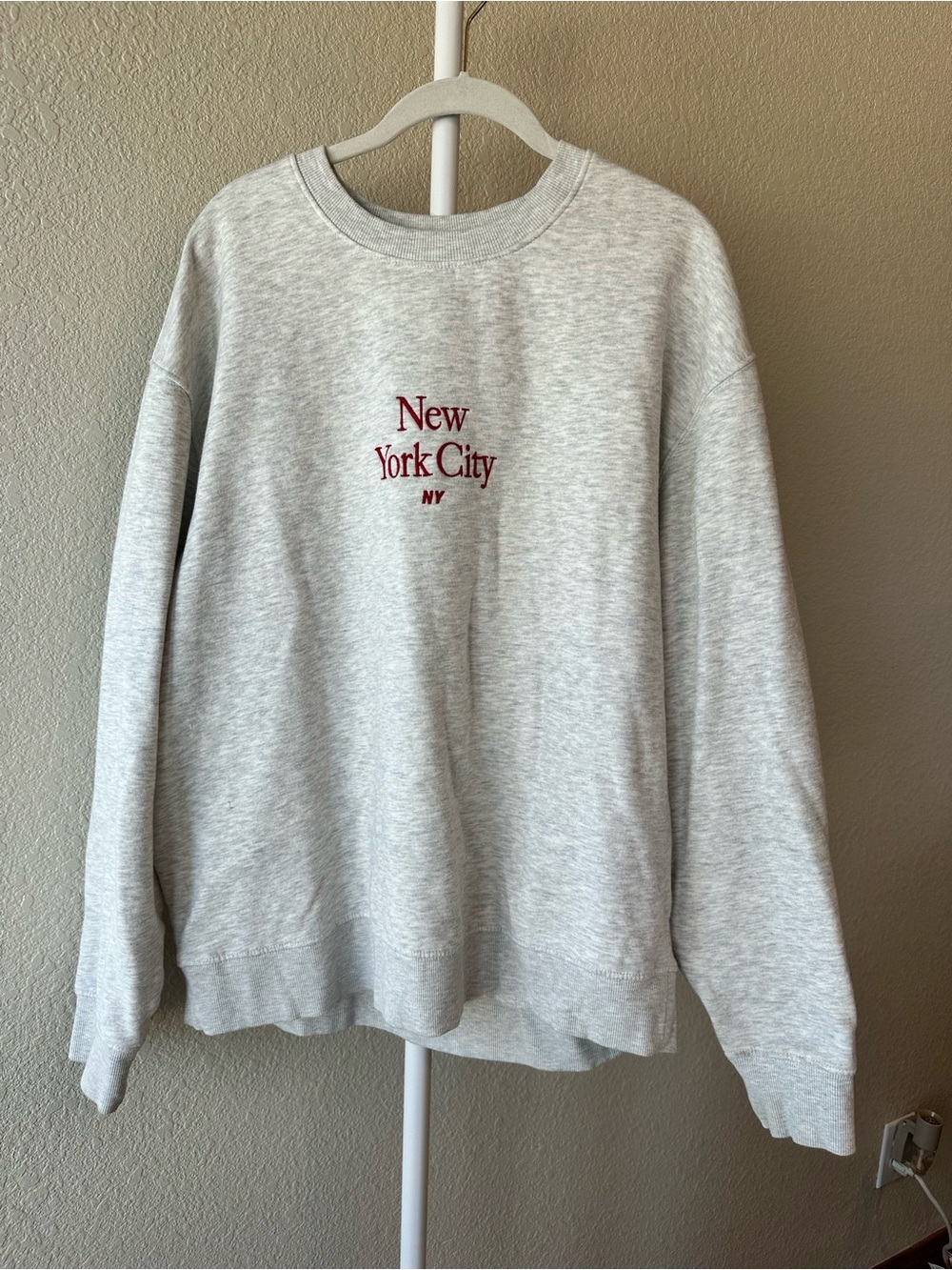 Old Navy gray embroidered New York City crew neck oversized sweatshirt XL